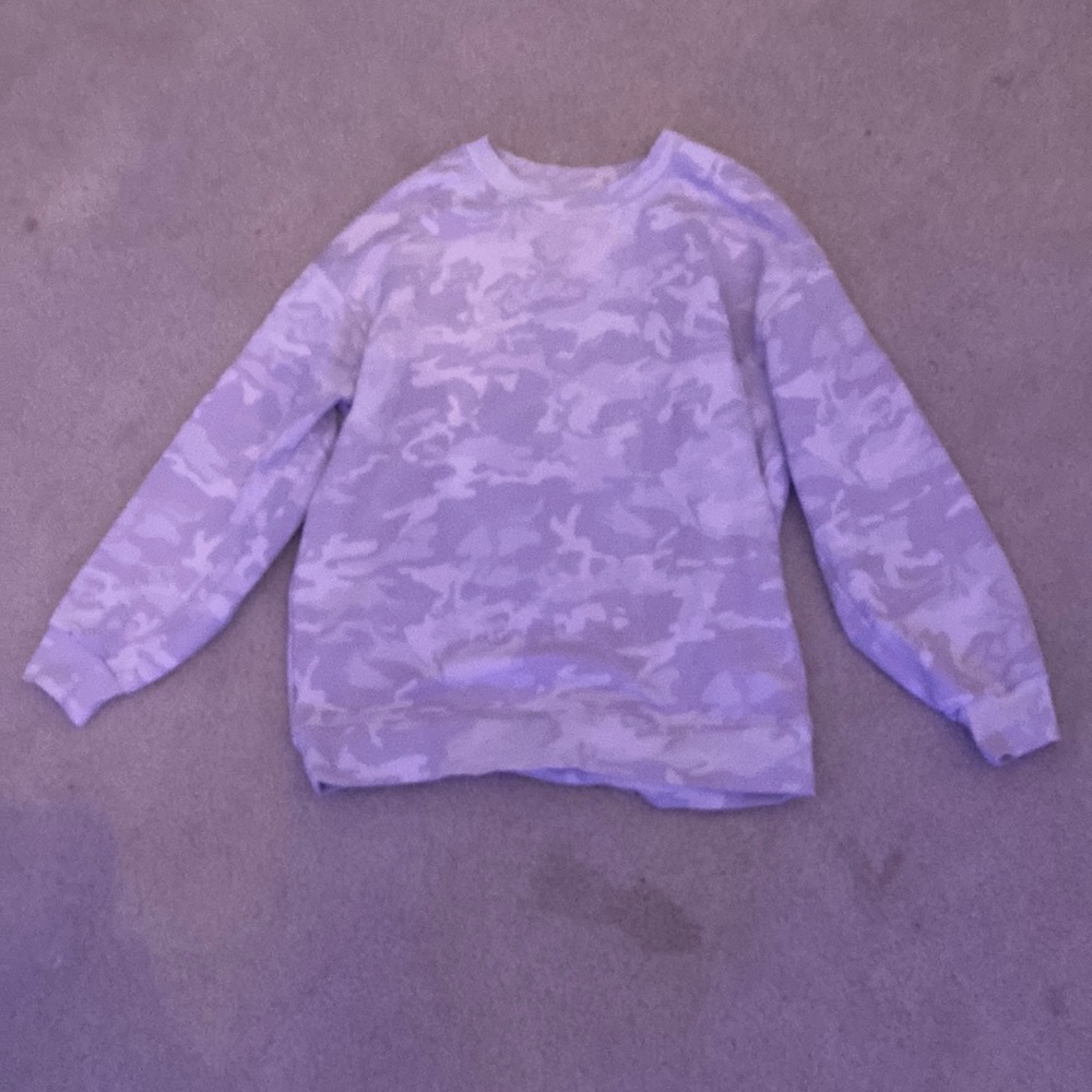 White and gray camo Lululemon crewneck